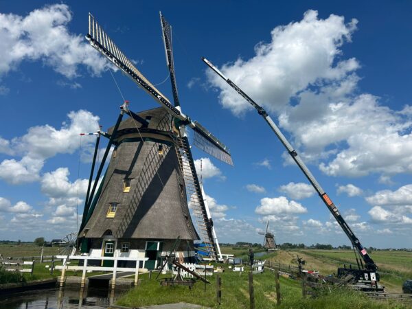 Restauratieverslag_Middenmolen_Aarlanderveen_roeden_opgehekt